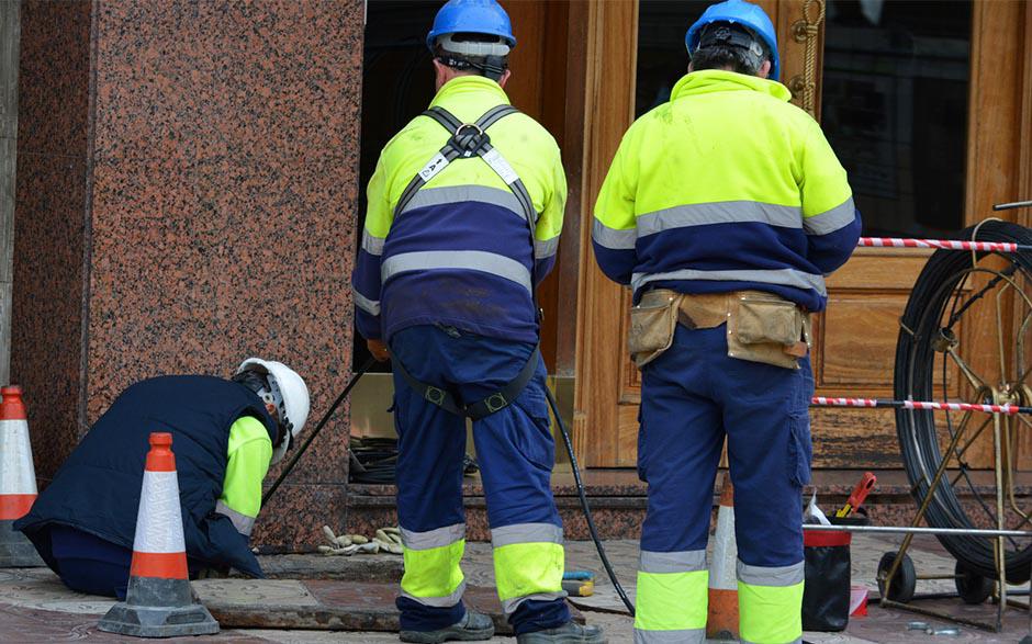 comment déboucher une douche Ormoy